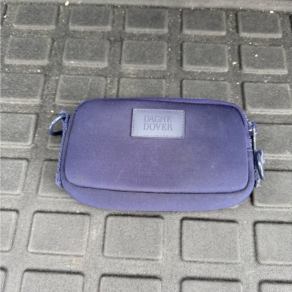 Dagne Dover bag missing straps